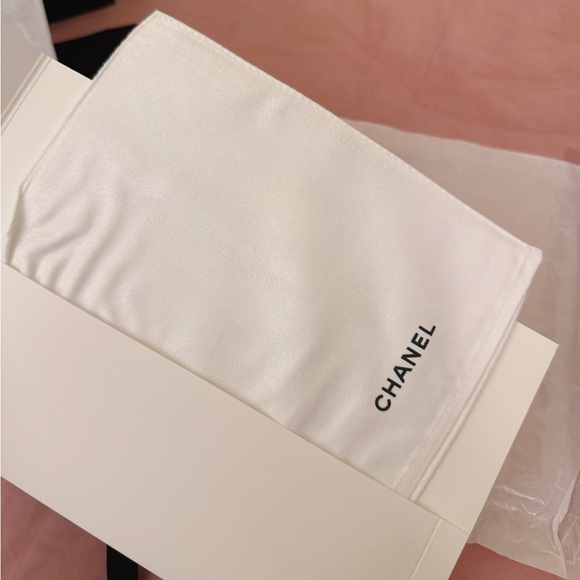 Chanel Small Flap Bag 23k Light Coral Pink Caviar Camellia Motif Chain Detailing - Picture 15 of 16